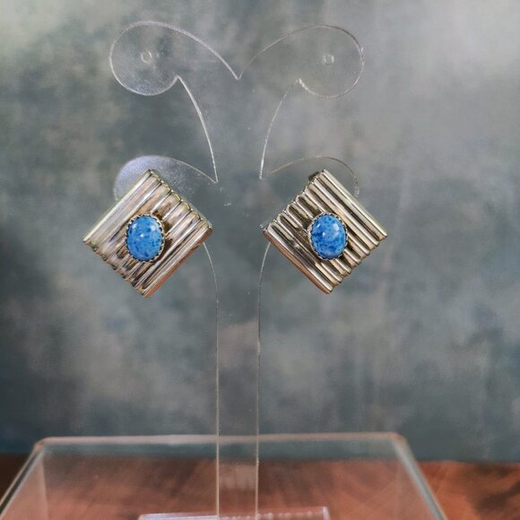 Native American Sterling Silver Denim Lapis Earrings With Ribbed Design - Picture 1 of 11